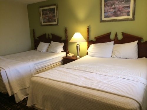 Hospitality Inn Bowmansville Exteriör bild